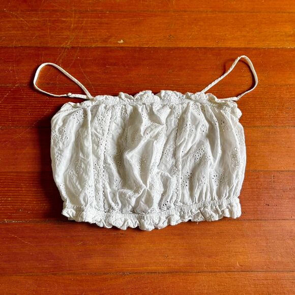 Love Tree Women's White Crop-top - Picture 1 of 3